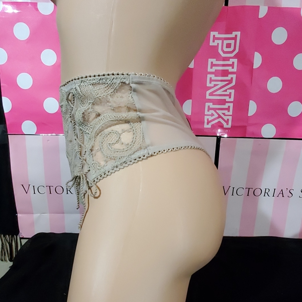 40% OFF 4+ BUNDLES  CLOSET CLOSING! - Picture 3 of 5